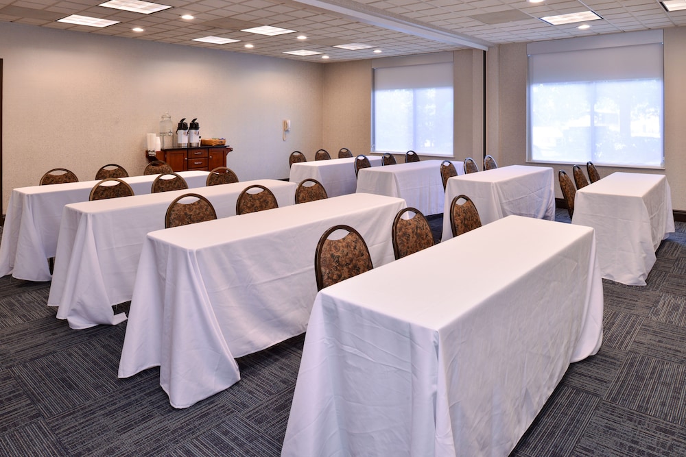 holiday inn express portland west hillsboro by ihg