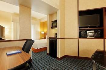 fairfield inn and suites by marriott lake oswego