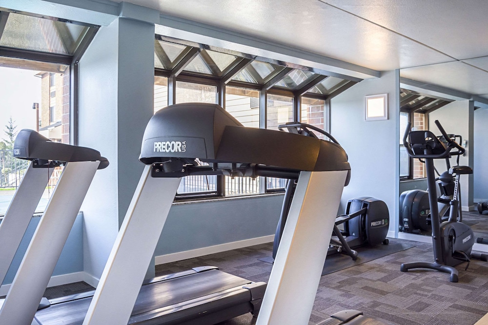 quality inn and suites clackamas portland