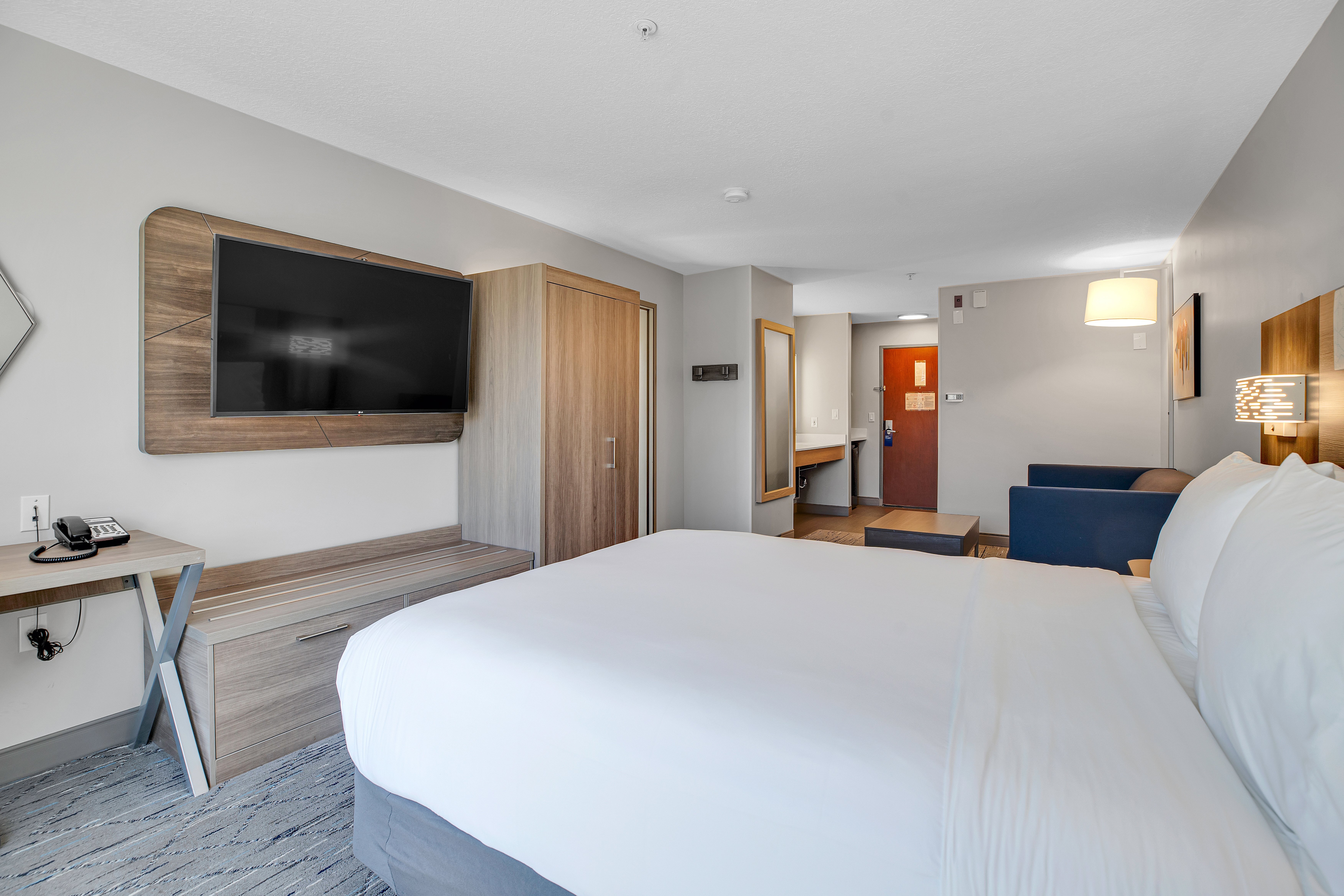 holiday inn express hotel and suites portland jantzen beach by ihg