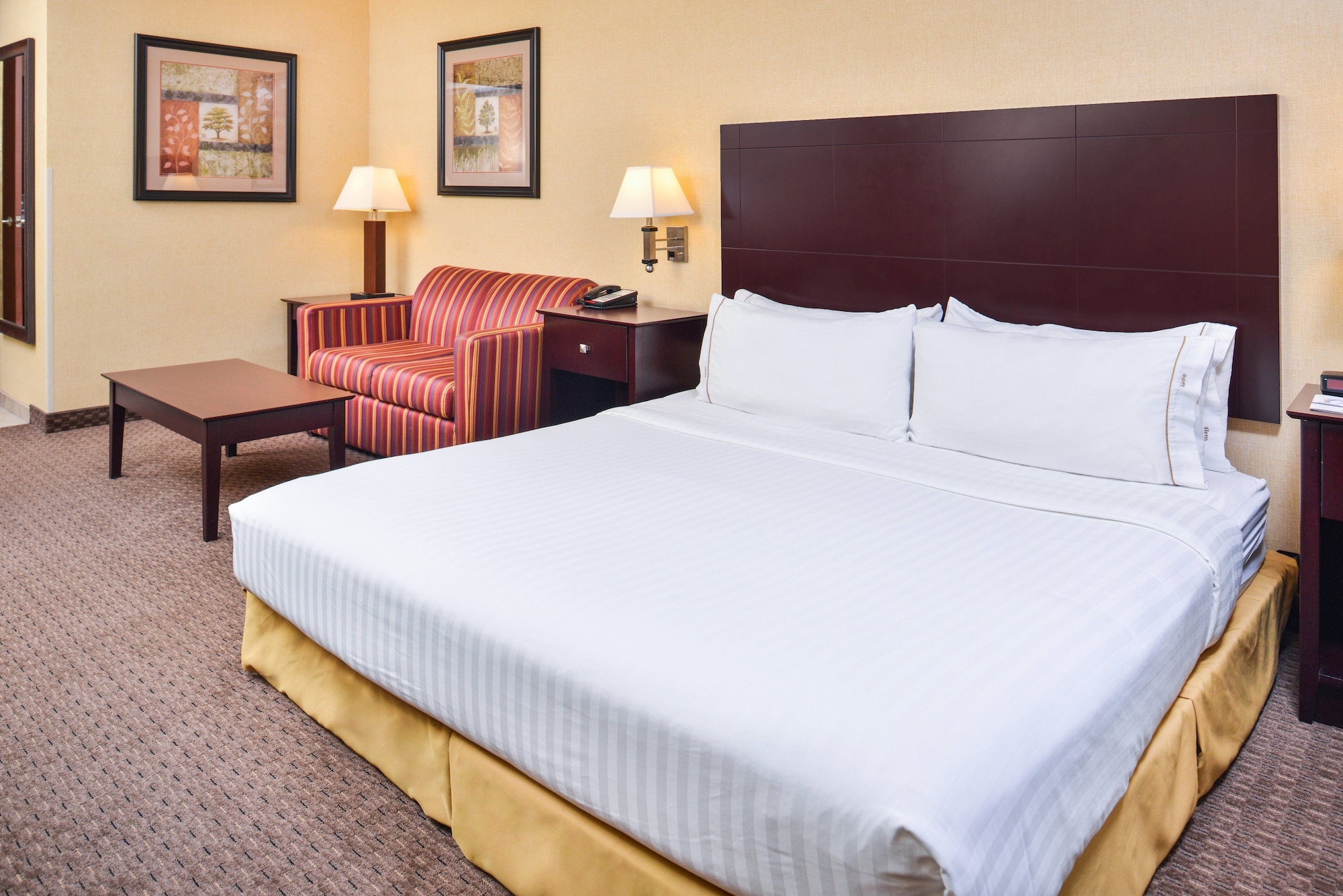 holiday inn express hotel and suites portland jantzen beach by ihg