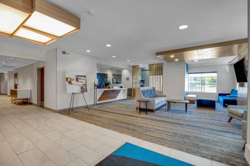 holiday inn express hotel and suites portland jantzen beach by ihg