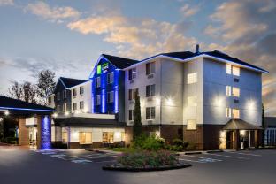 holiday inn express hotel and suites portland jantzen beach by ihg