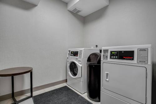 holiday inn express hotel and suites portland jantzen beach by ihg