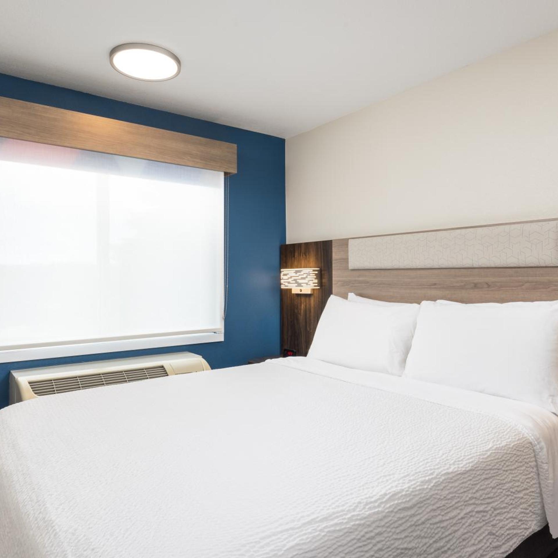 holiday inn express portland south lake oswego by ihg