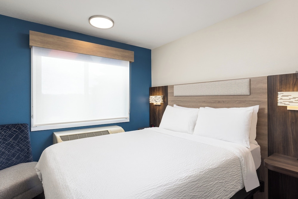 holiday inn express portland south lake oswego by ihg