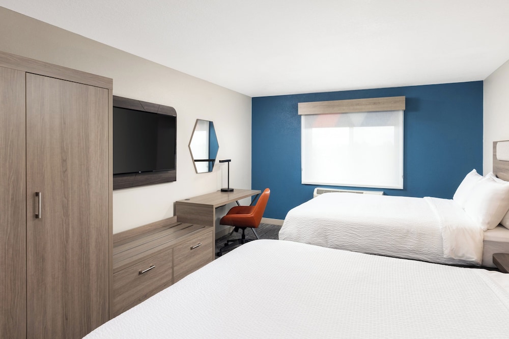 holiday inn express portland south lake oswego by ihg