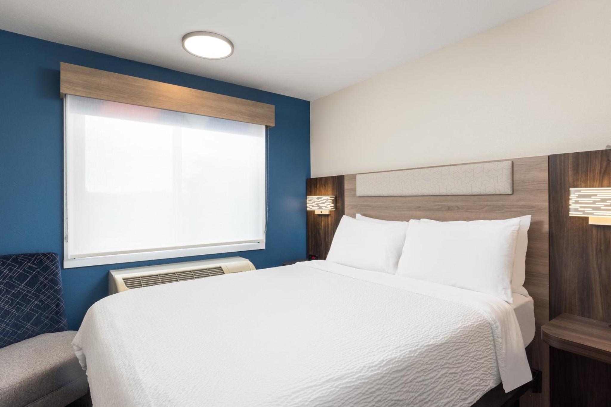 holiday inn express portland south lake oswego by ihg