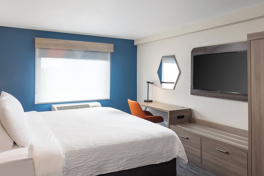 holiday inn express portland south lake oswego by ihg