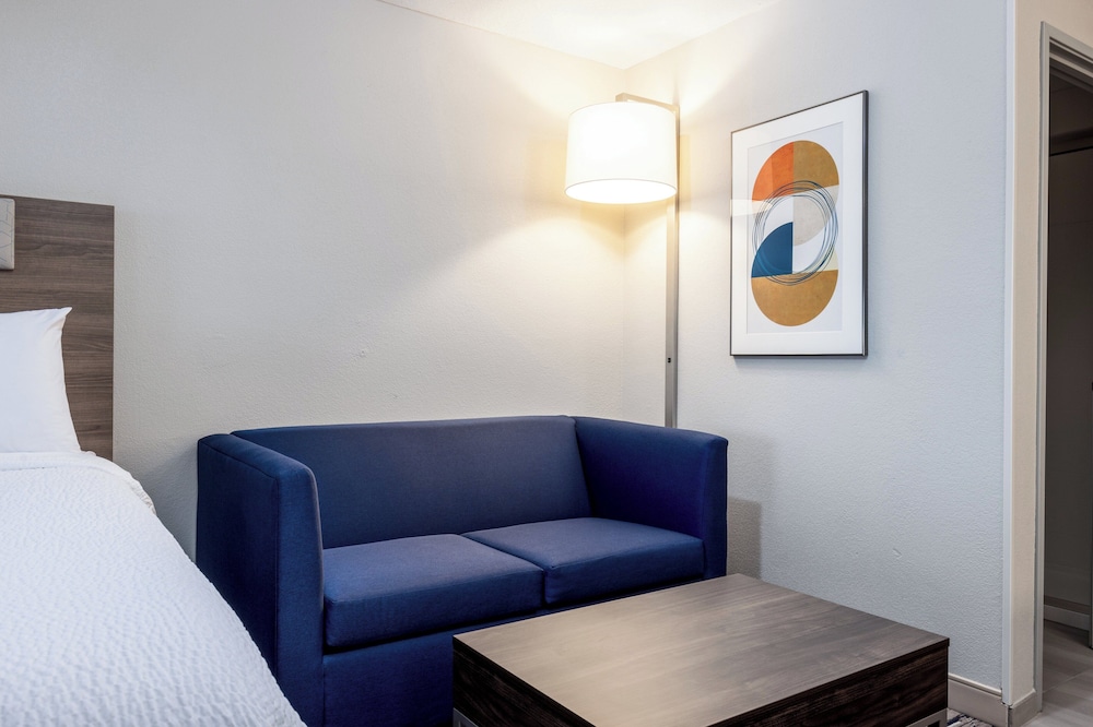 holiday inn express portland south lake oswego by ihg