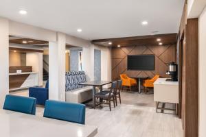 holiday inn express portland south lake oswego by ihg