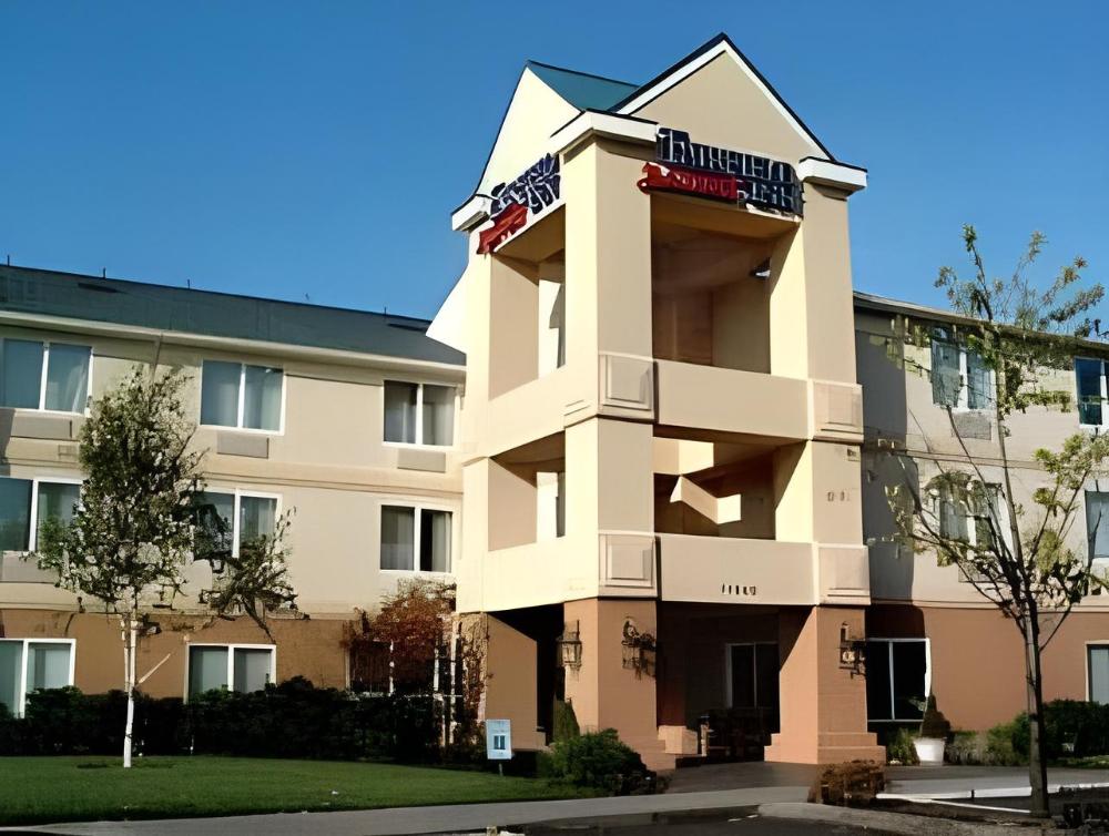 fairfield inn and suites by marriott portland airport