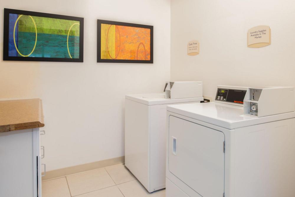 fairfield inn and suites by marriott portland airport