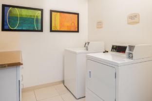 fairfield inn and suites by marriott portland airport