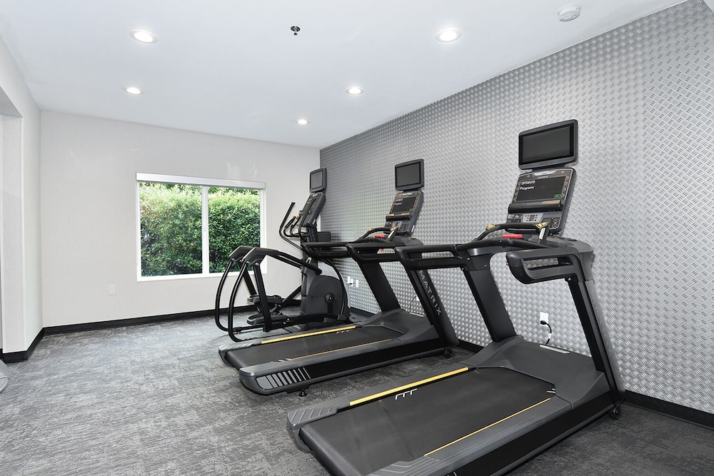 fairfield inn and suites by marriott portland airport