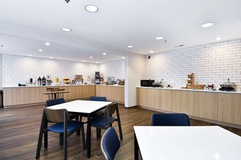 fairfield inn and suites by marriott portland airport