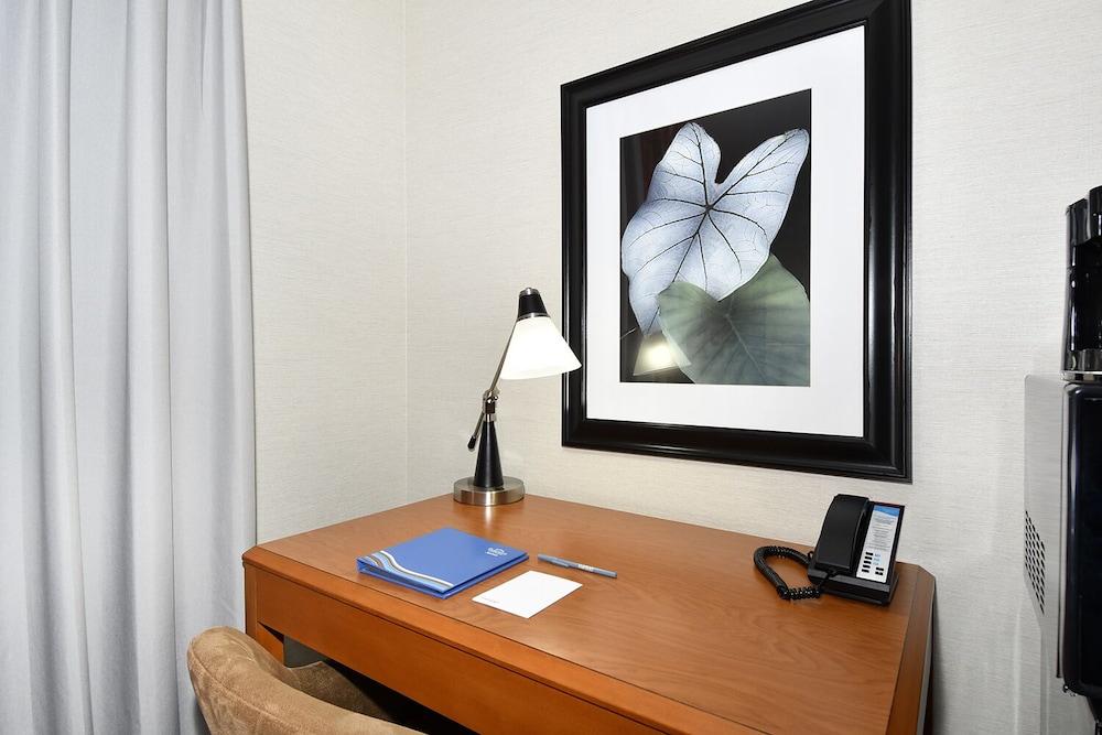 fairfield inn and suites by marriott portland airport