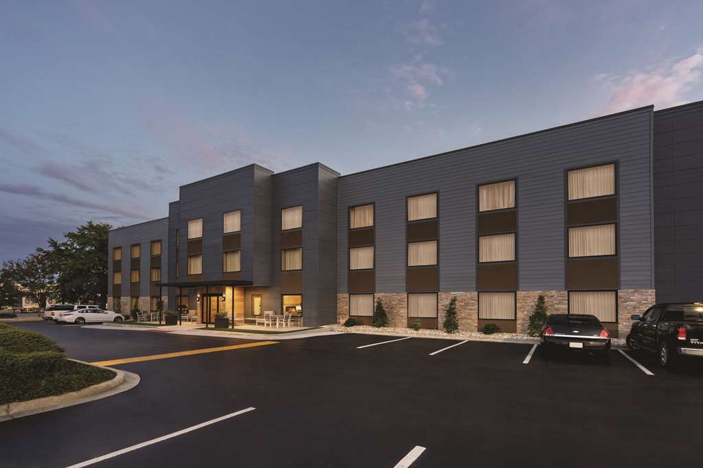 country inn and suites by radisson savannah midtown ga