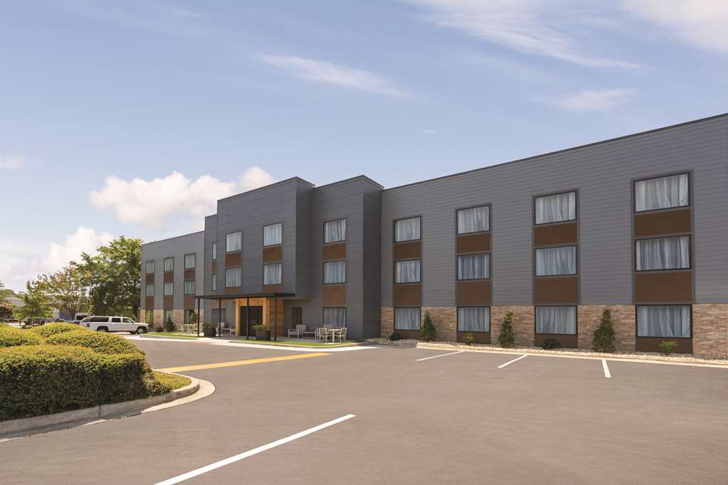 country inn and suites by radisson savannah midtown ga