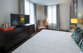 hotel indigo savannah historic district by ihg