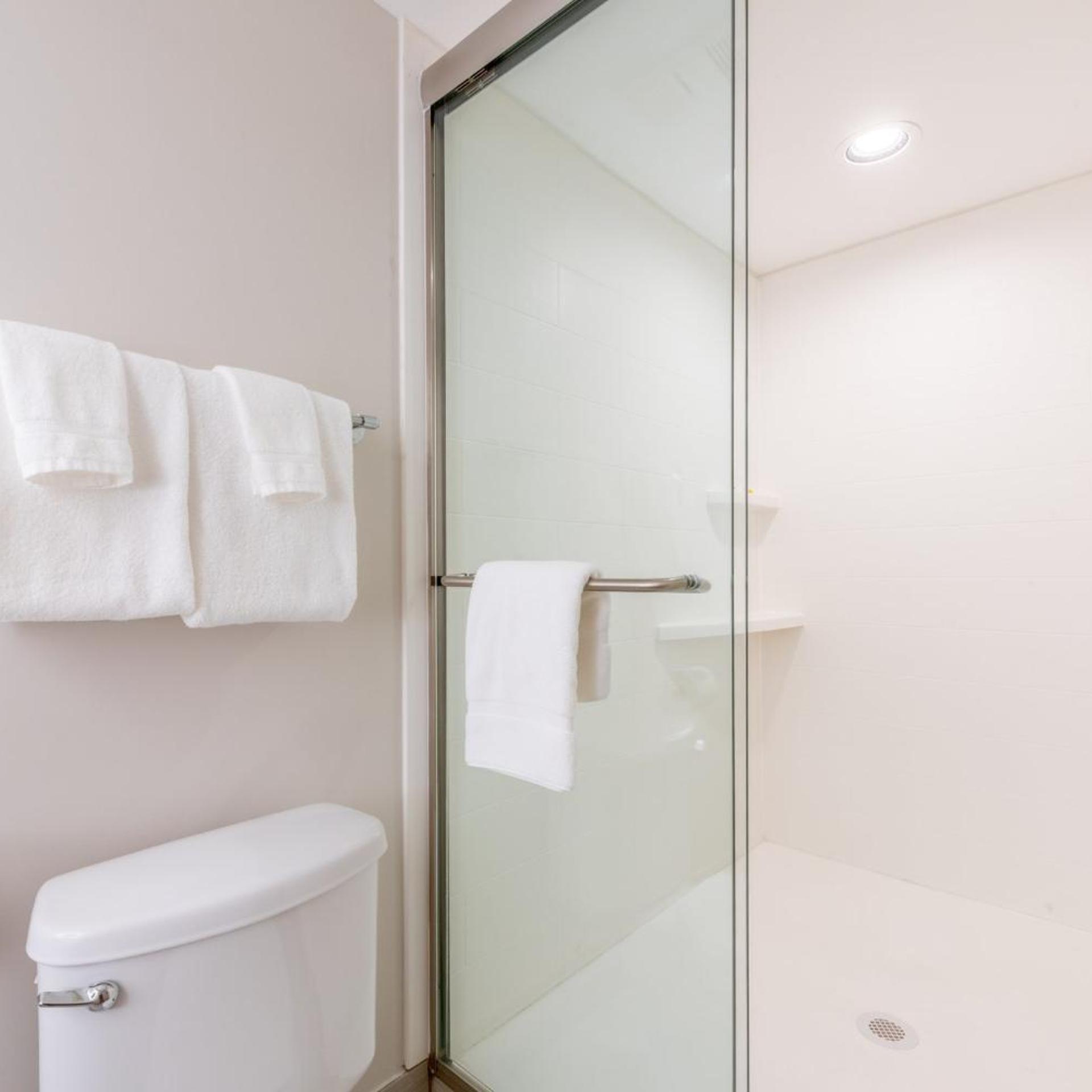 holiday inn express and suites bradenton west by ihg