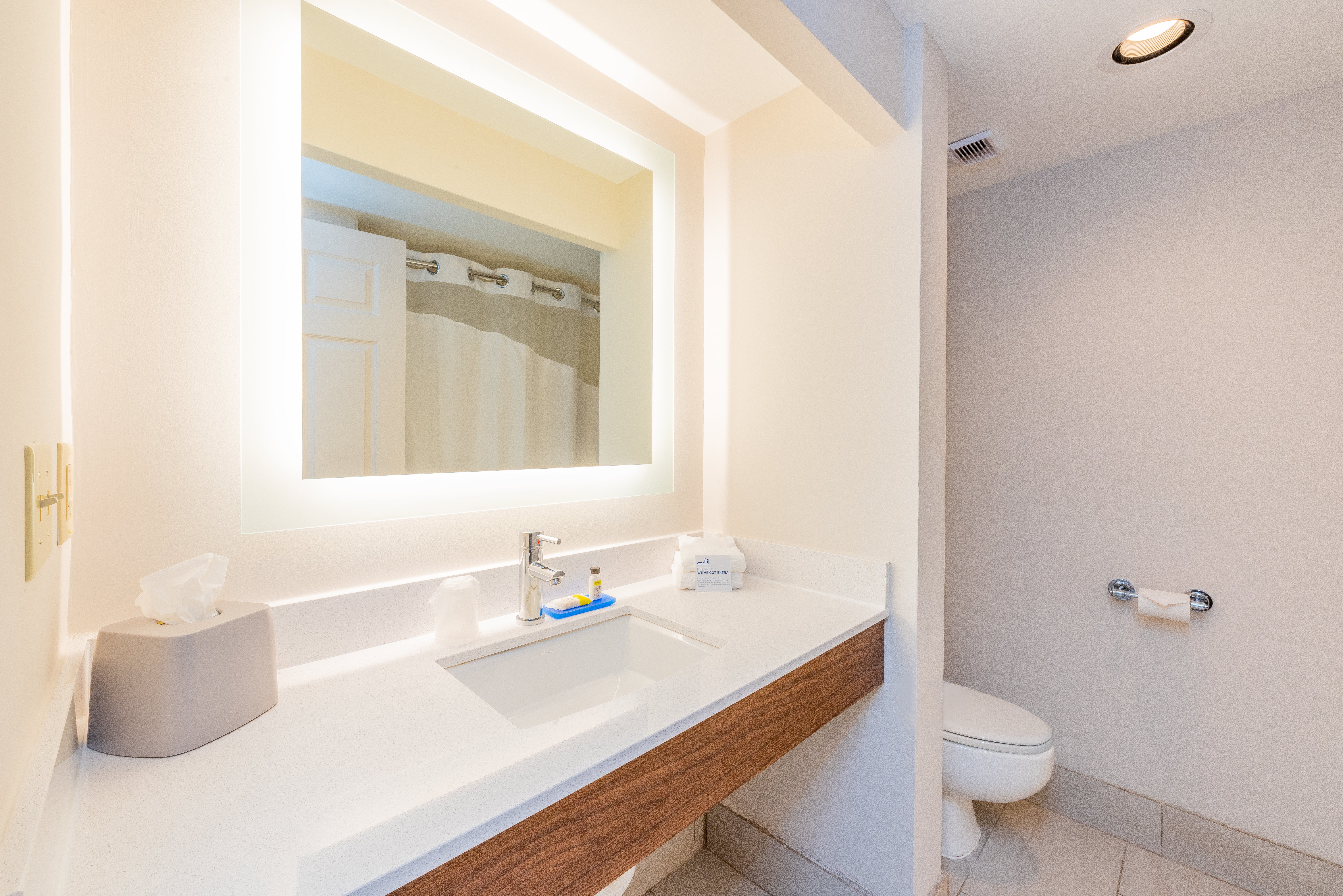 holiday inn express and suites bradenton west by ihg