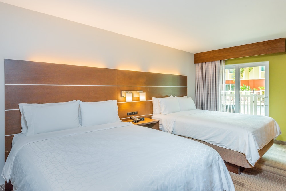 holiday inn express and suites bradenton west by ihg