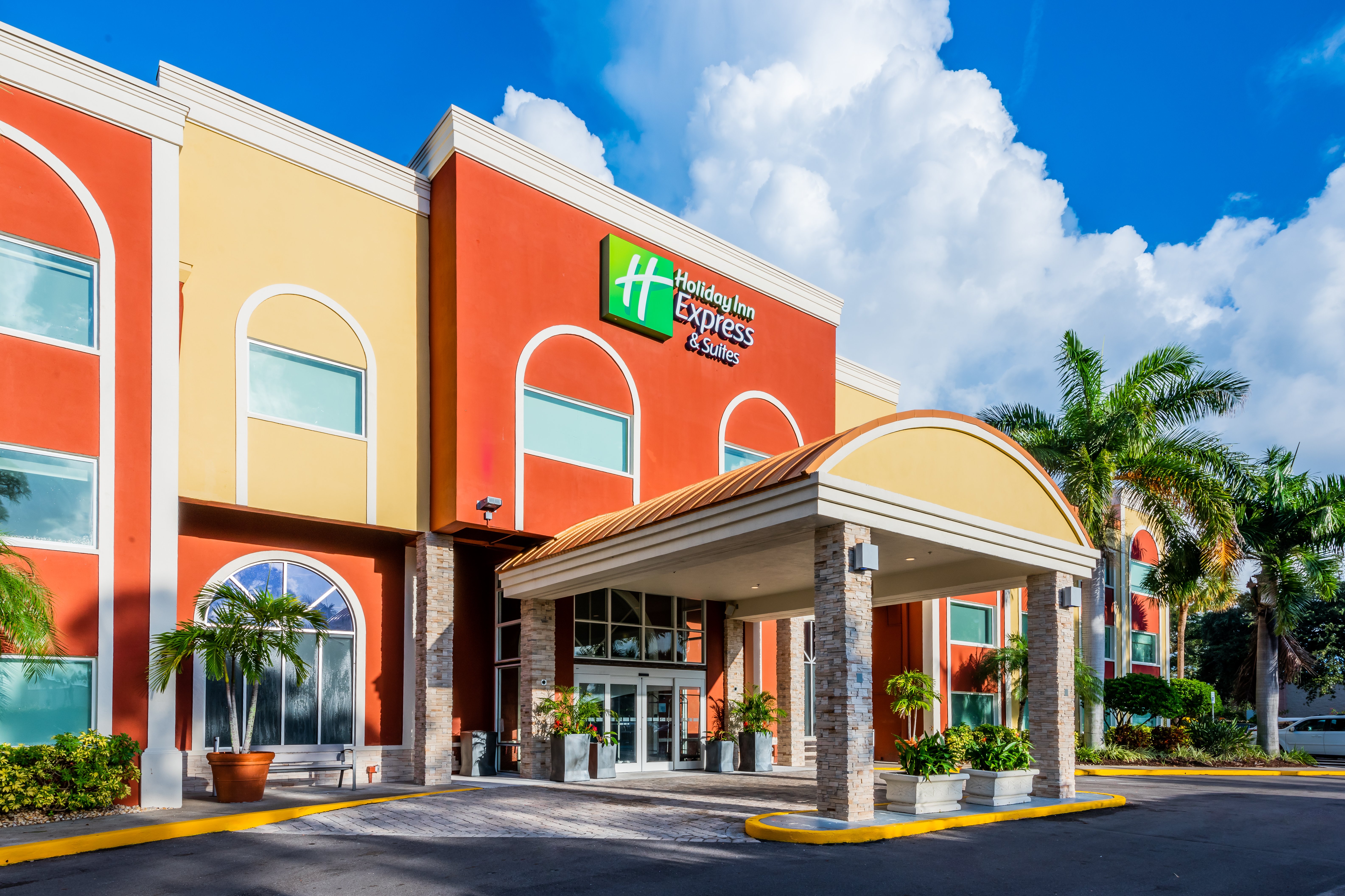 holiday inn express and suites bradenton west by ihg