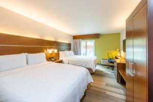 holiday inn express and suites bradenton west by ihg