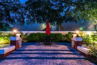 holiday inn express and suites bradenton west by ihg