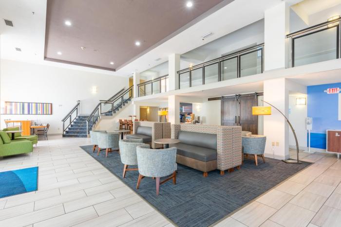holiday inn express and suites bradenton west by ihg