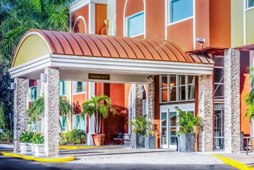 holiday inn express and suites bradenton west by ihg