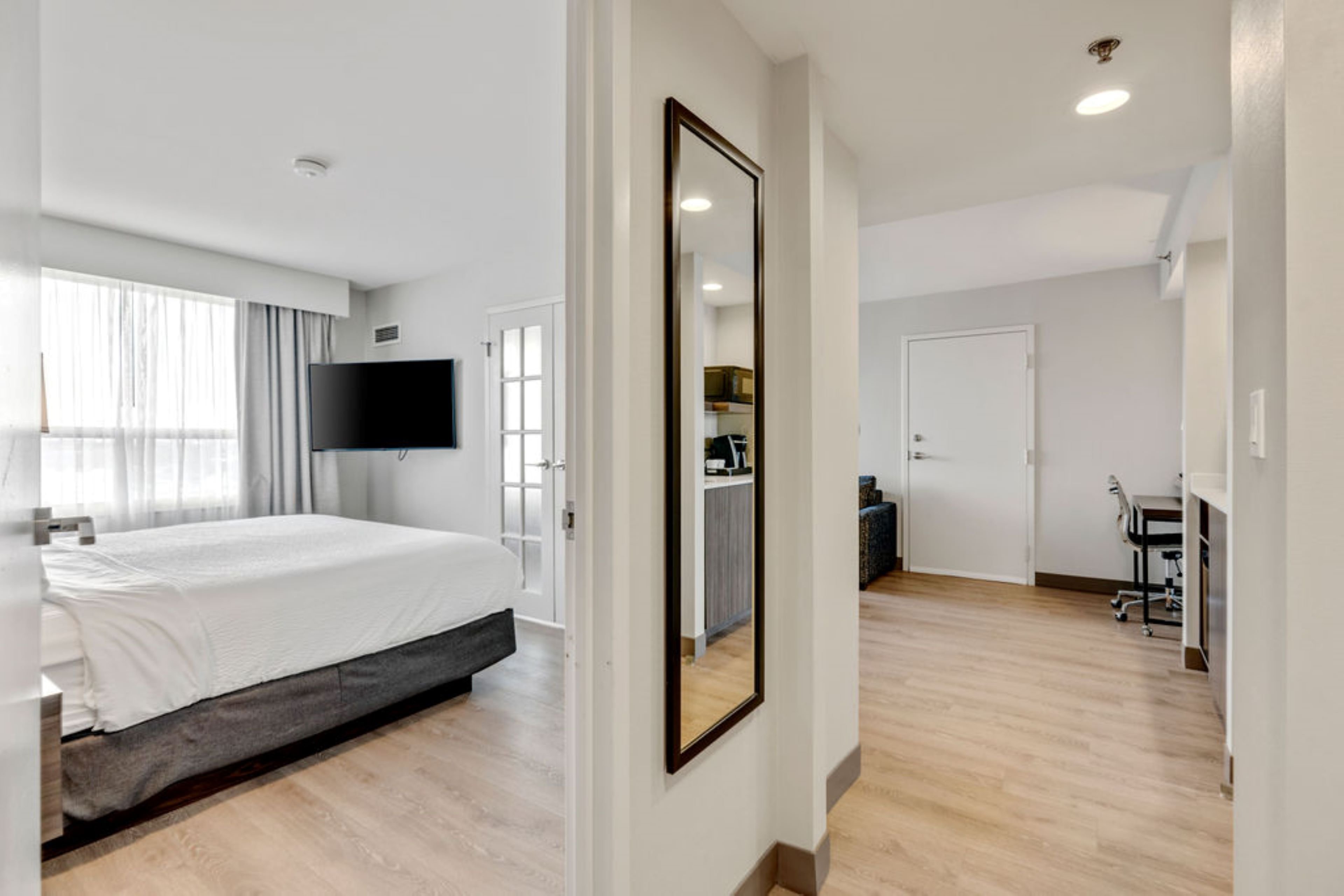 holiday inn hotel and suites ottawa kanata by ihg