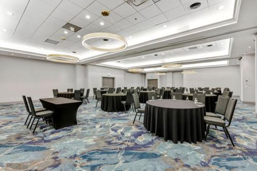 holiday inn hotel and suites ottawa kanata by ihg