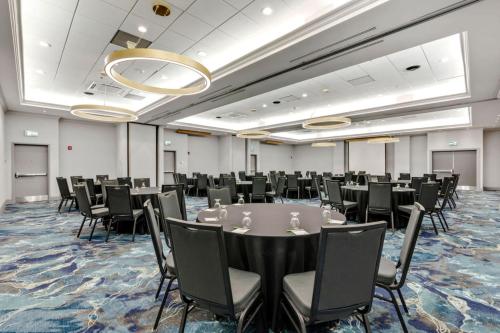 holiday inn hotel and suites ottawa kanata by ihg