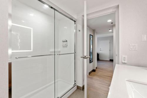 holiday inn hotel and suites ottawa kanata by ihg