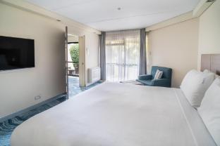 holiday inn auckland airport by ihg