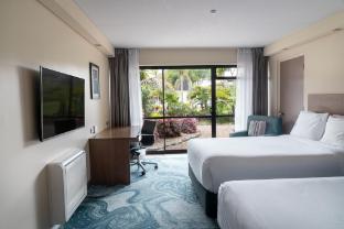 holiday inn auckland airport by ihg