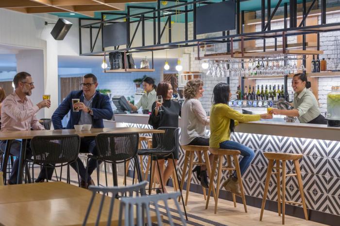 holiday inn auckland airport by ihg