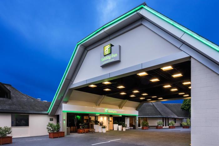 holiday inn auckland airport by ihg