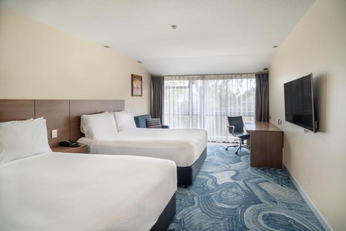 holiday inn auckland airport by ihg