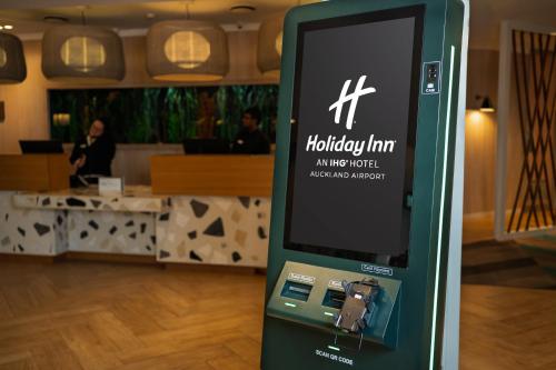 holiday inn auckland airport by ihg