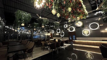 The Grand Jabalpur,India>>Jabalpur,3 star