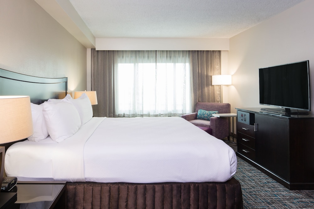 crowne plaza memphis downtown hotel by ihg