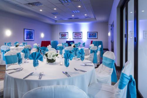 crowne plaza memphis downtown hotel by ihg