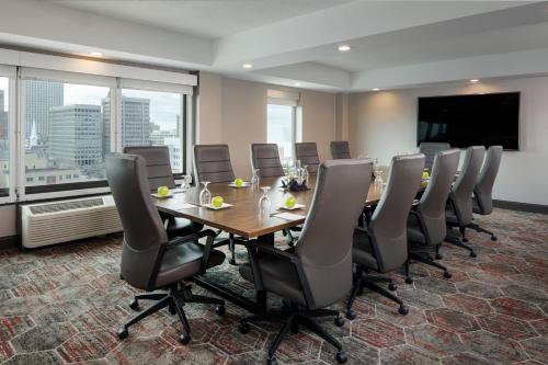 crowne plaza memphis downtown hotel by ihg