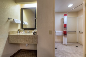 red roof inn memphis east