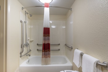 red roof inn memphis east
