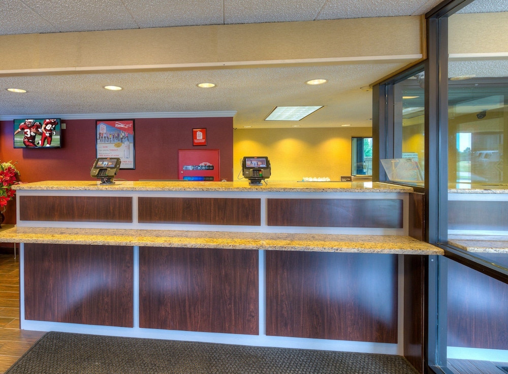 red roof inn memphis east