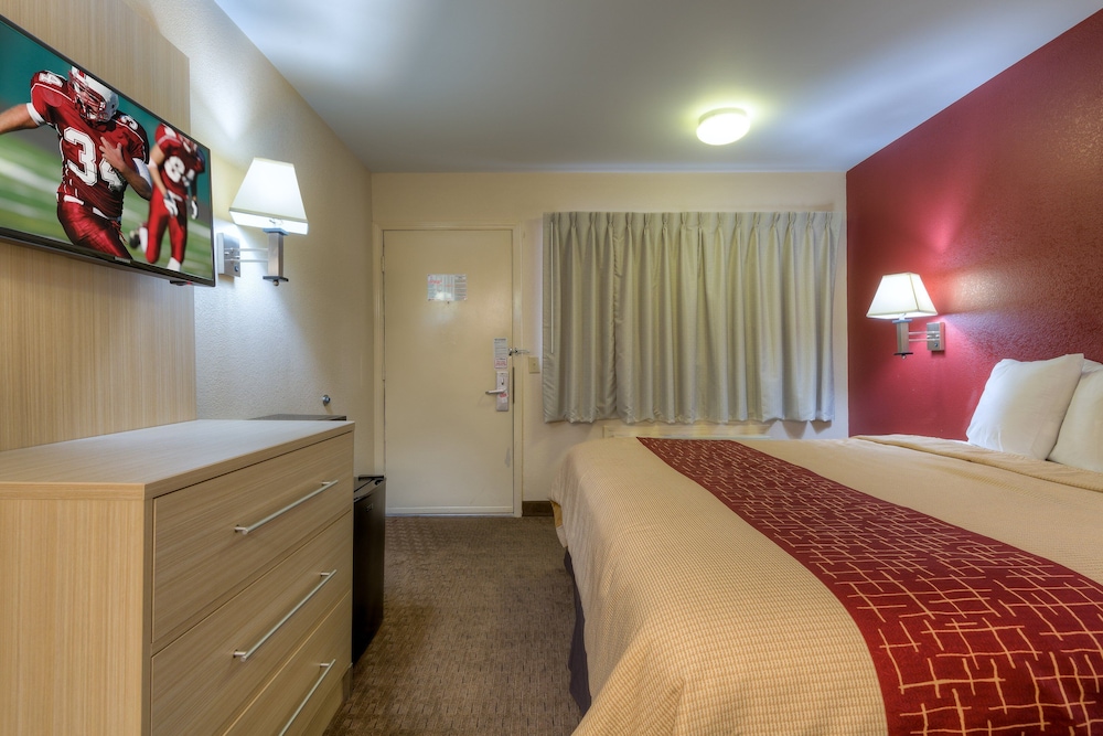 red roof inn memphis east